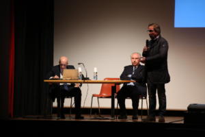 Scuola Primaria di Rovellasca      Classi terze Visita didattica al III reparto Mobile della Polizia di Stato - Milano